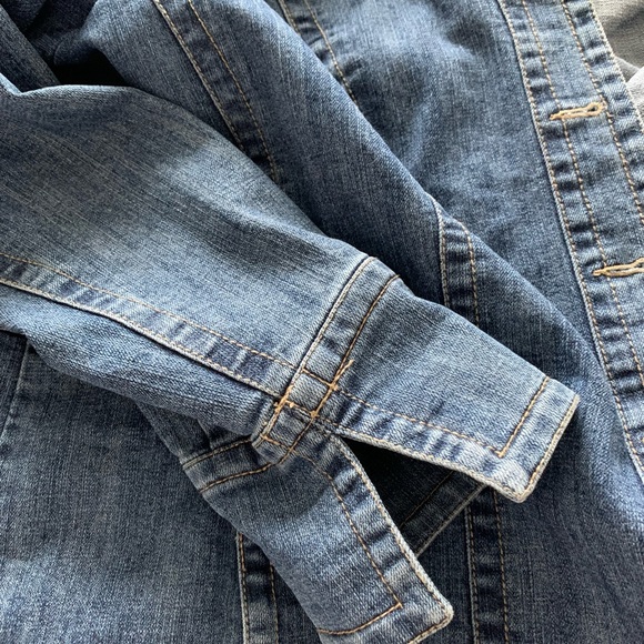 Medium Wash Dress Barn Denim Jacket Sz 2x - Picture 6 of 16